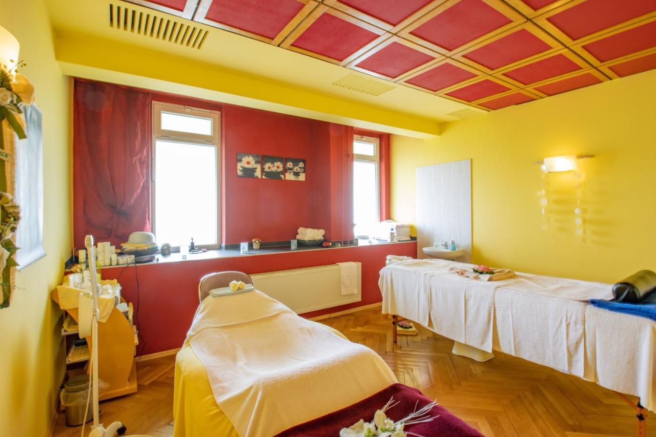 Ferien Hotel Rennsteigblick Friedrichroda Ngoại thất bức ảnh