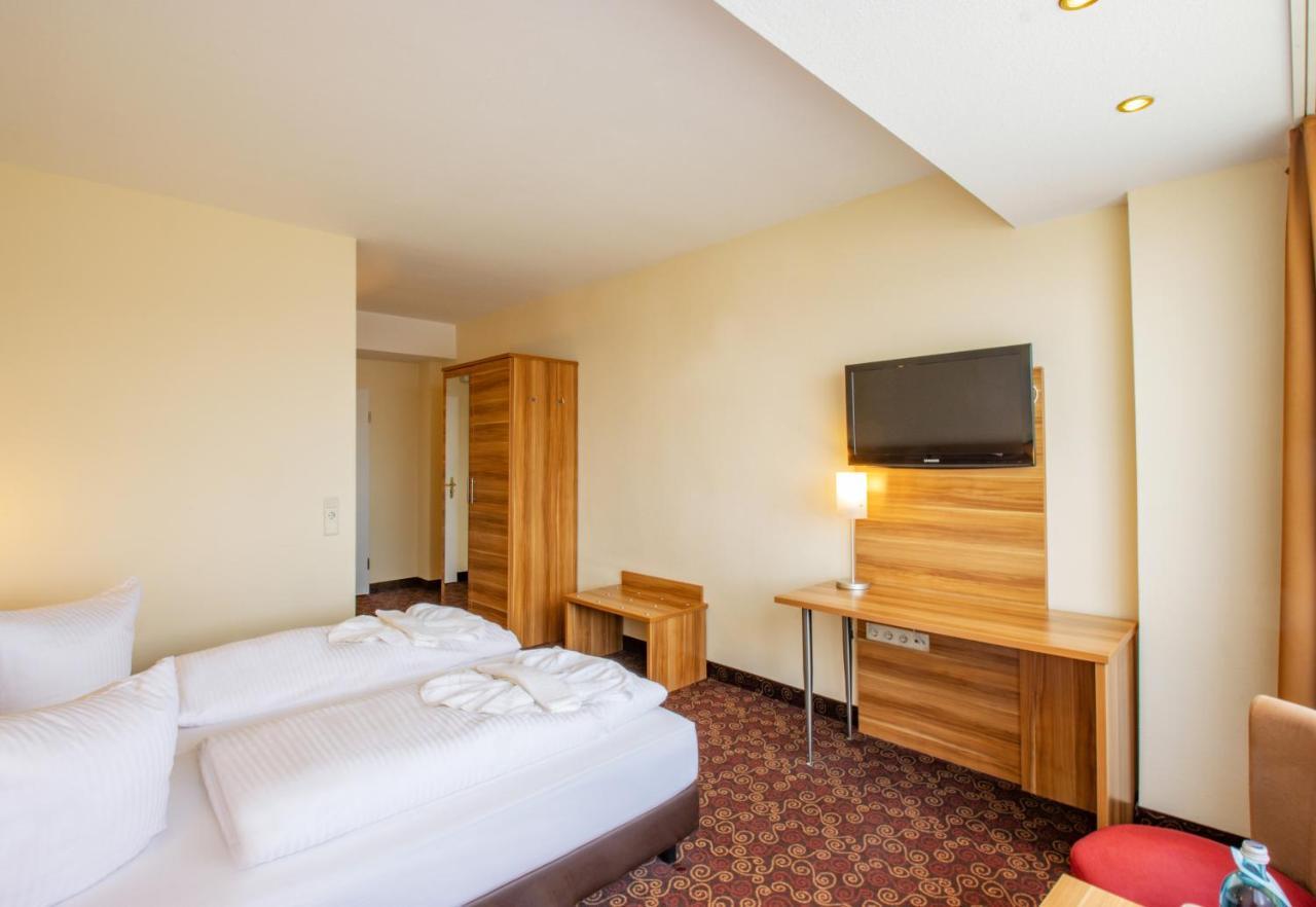 Ferien Hotel Rennsteigblick Friedrichroda Ngoại thất bức ảnh