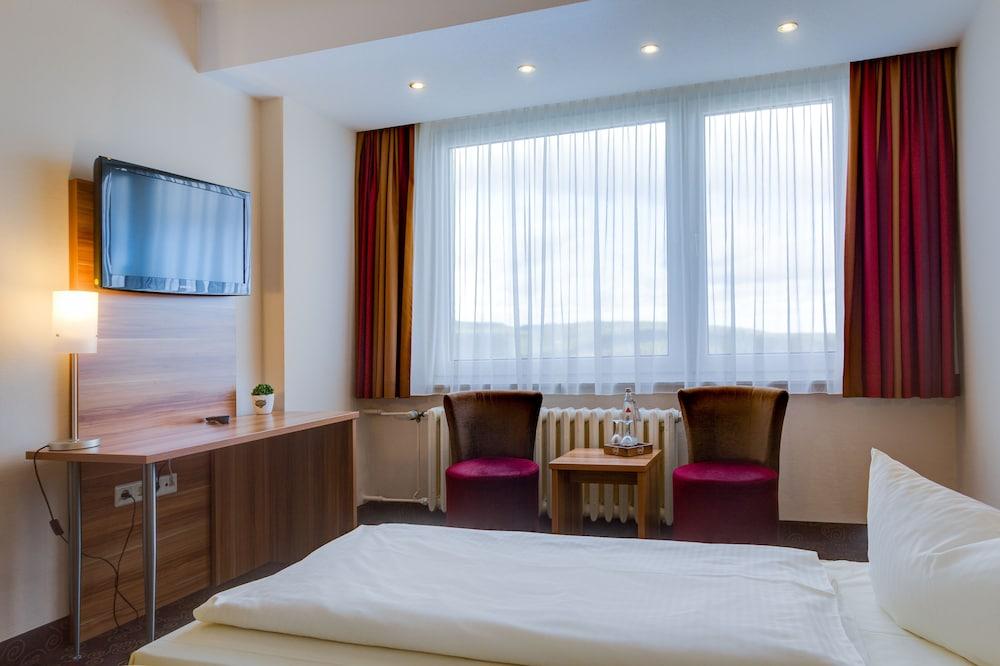 Ferien Hotel Rennsteigblick Friedrichroda Ngoại thất bức ảnh