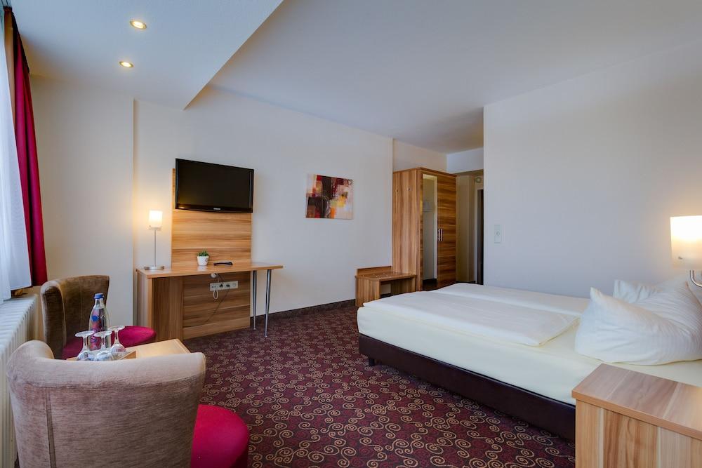 Ferien Hotel Rennsteigblick Friedrichroda Ngoại thất bức ảnh