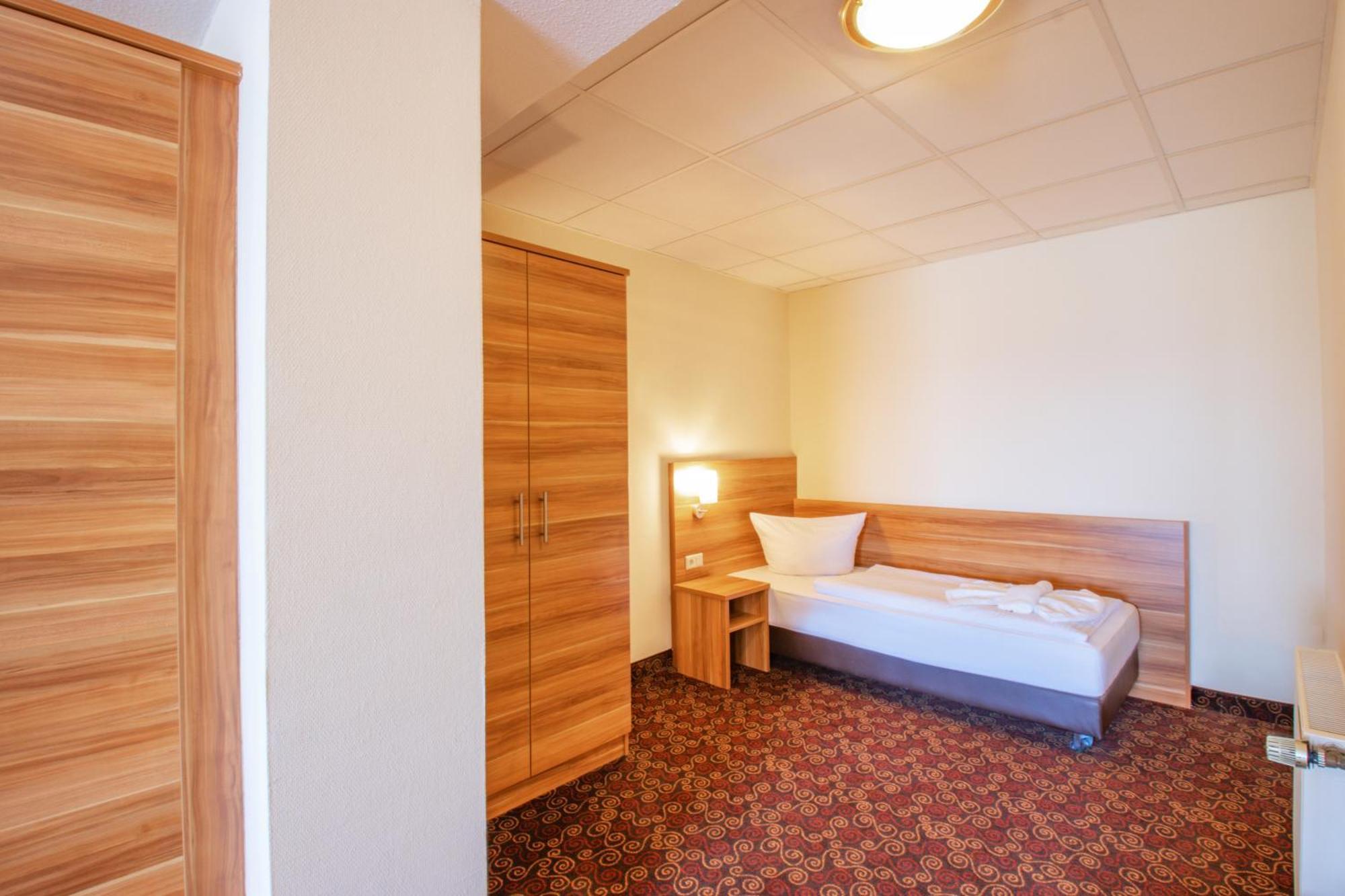 Ferien Hotel Rennsteigblick Friedrichroda Ngoại thất bức ảnh