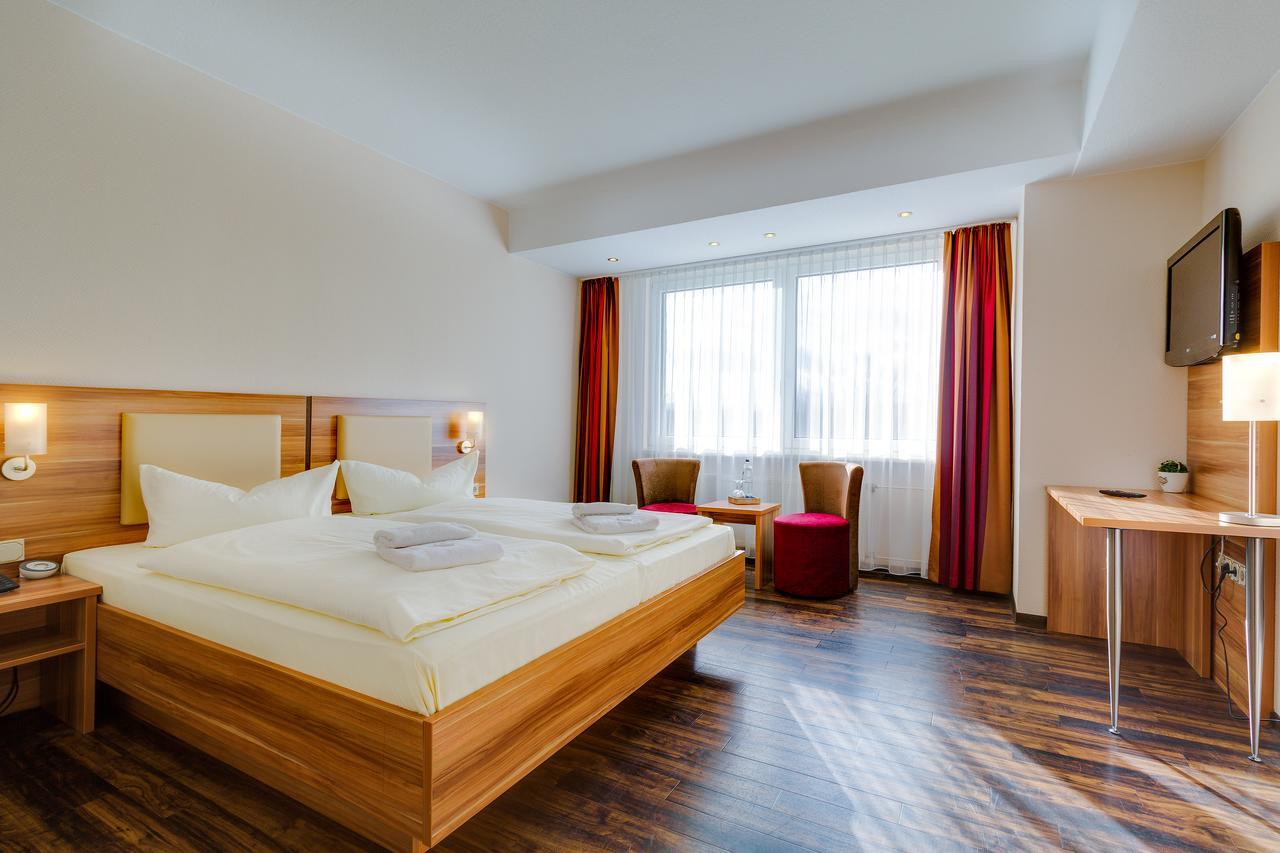 Ferien Hotel Rennsteigblick Friedrichroda Ngoại thất bức ảnh